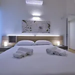 Apartment Rooftop