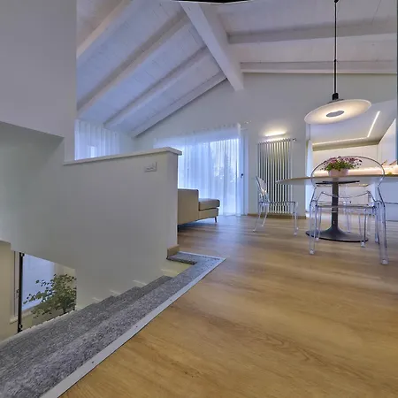 Rooftop Appartement Varenna